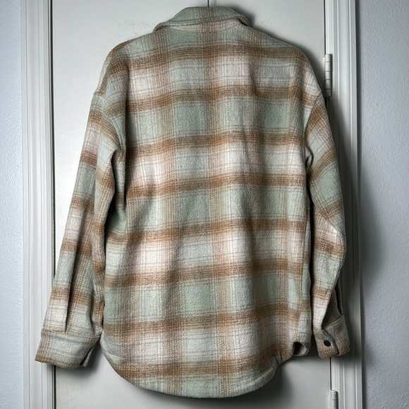 Gray Bandit Mint Green & Tan Soft Plaid Shacket Size Medium - Picture 7 of 8